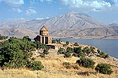 Akdamar island, church of the Holy Cross 